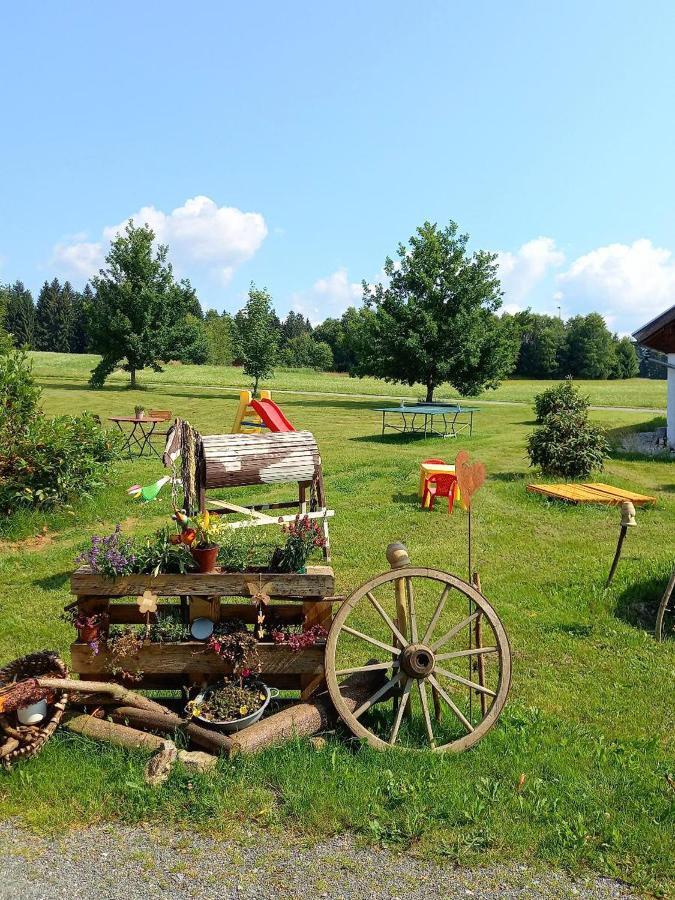 Landhaus Friedl Санкт Освалд Екстериор снимка